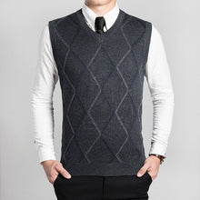 Load image into Gallery viewer, New Spring &amp; Autumn 2016 Mens Fashion Plaid Sleeveless Sweater V-Neck Cashmere Knit Vest