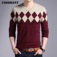 Load image into Gallery viewer, COODRONY Cashmere Wool Sweater Men 2018 Autumn Winter Slim Fit Pullovers Men Argyle Pattern V-Neck Pull Homme Christmas Sweaters